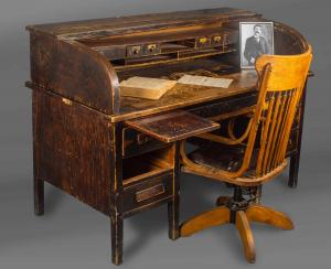 1880s roll-top desk and chair used by Pat Garrett as Dona Ana County, New Mexico sheriff from 1896-1900. Estimate: $10,000-$20,000.