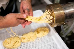 Fresh Pasta, Pasta Extruder, Making Linguini