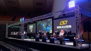College teams compete on the big stage during the $20,000 Midwest Esports Conference.