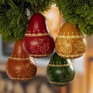 Wishing for holiday gifts and décor that will impress and inspire, while also making a positive impact around the world? NOVICA Peacock-themed Christmas ornaments from Peru at NOVICA.com