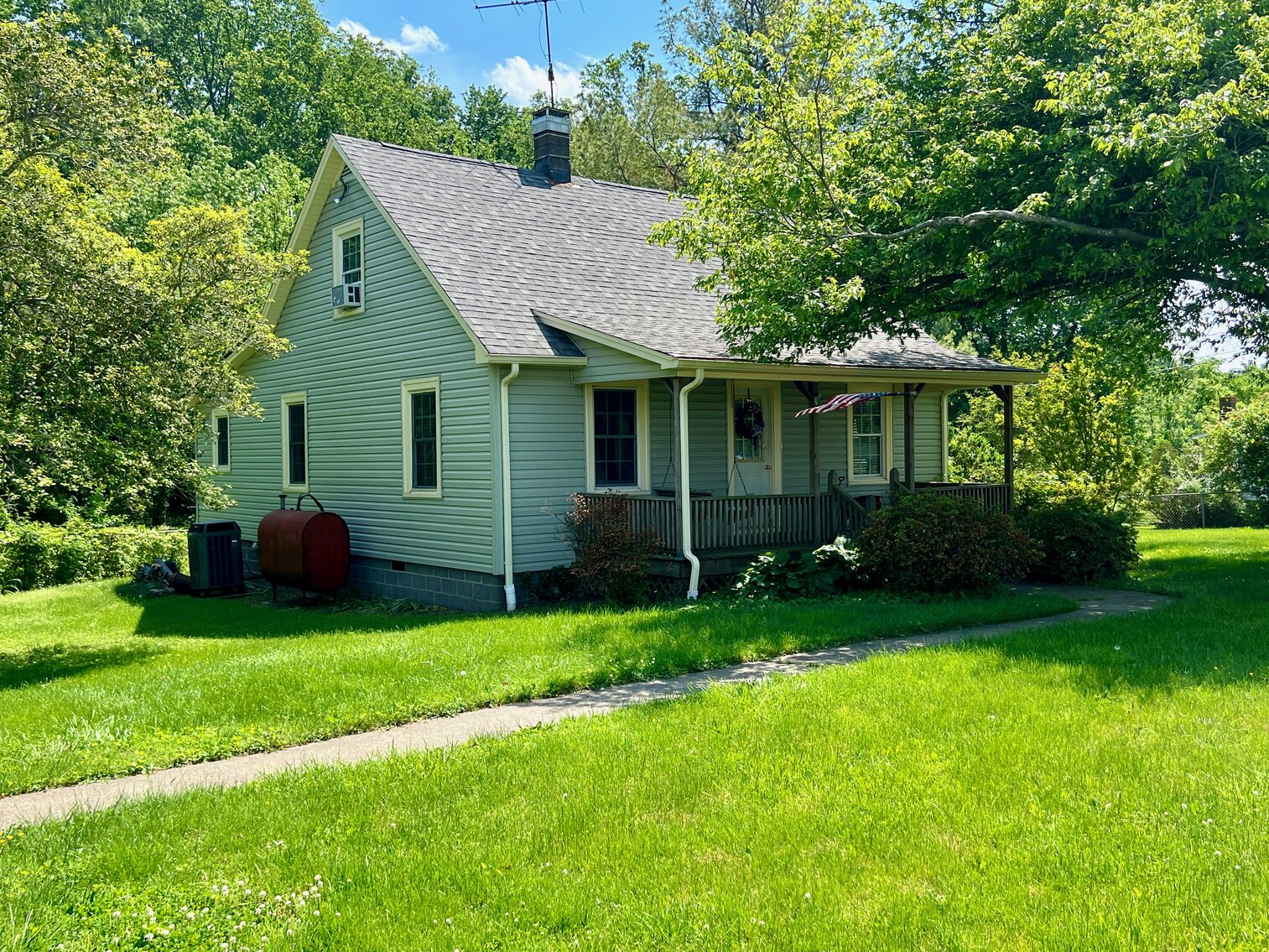 Bidding Set to Close on a 3 BR/1 BA Home on .8± Acre Lot in Orange